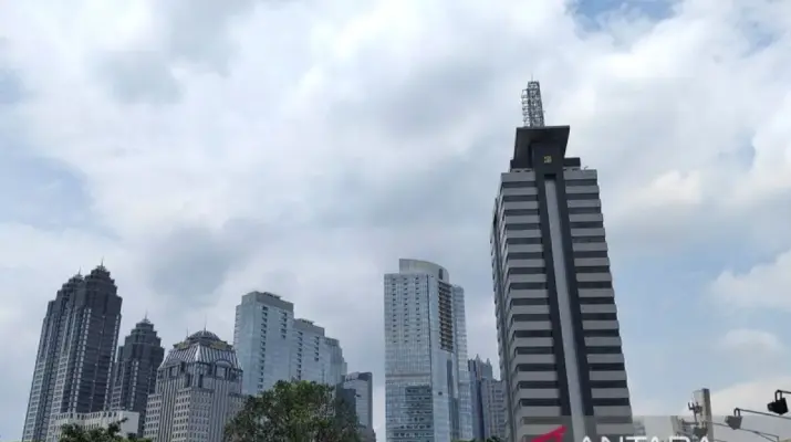 BMKG Prediksi Mayoritas Jakarta Cerah Berawan Minggu Pagi, Hujan Ringan Berpotensi Turun Sore Hari