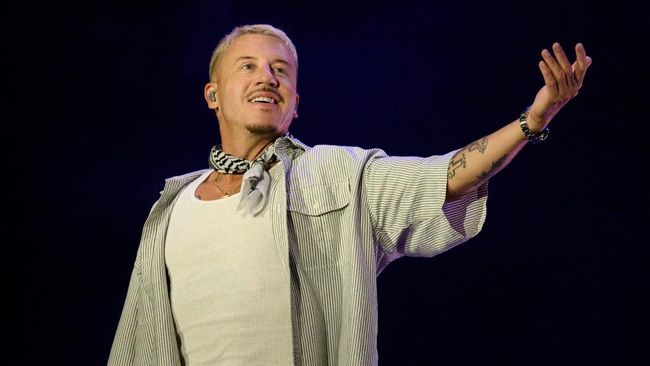 Greta Thunberg hingga Musisi Dunia Beri Dukungan ke Macklemore Usai Dicoret dari Tur Ed Sheeran