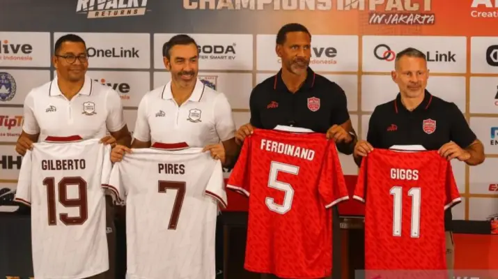 North London Legends Taklukkan United Legends 3-2 dalam Duel Sengit di Stadion GBK